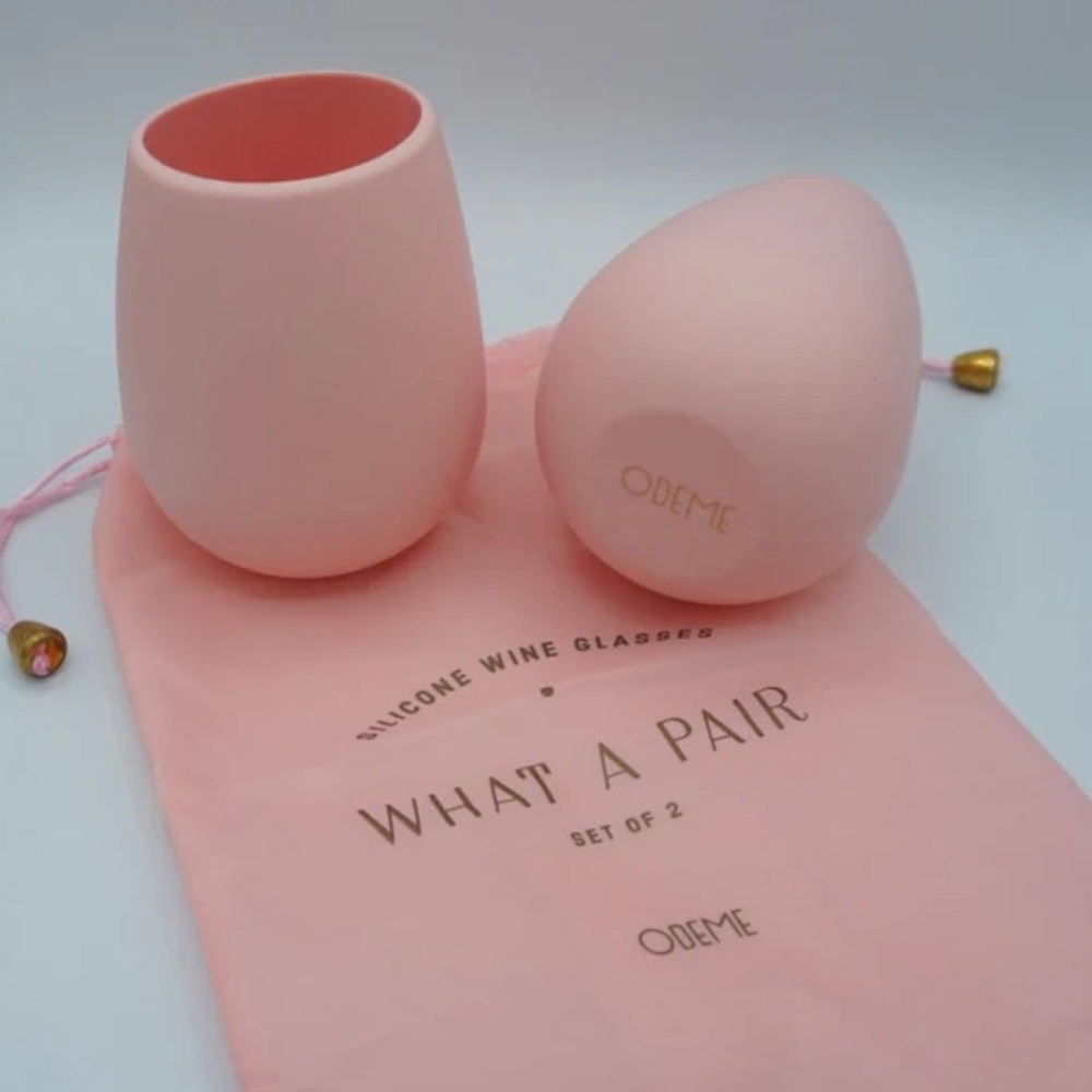 NWT. ODEME Pink Silicone Wine Glasses - Set of 2